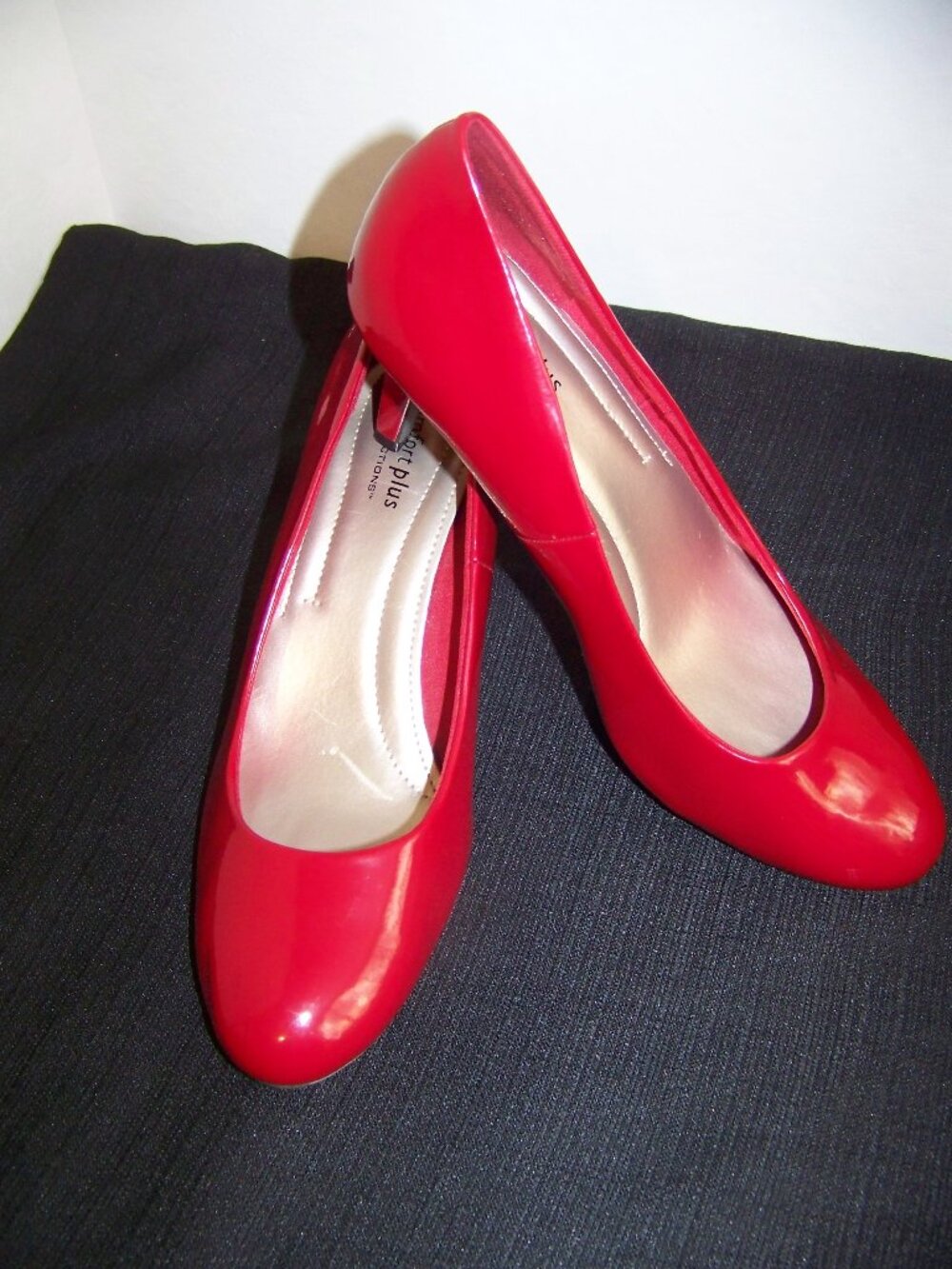 Comfort Plus by Predictions Women Red Heels US 9.5